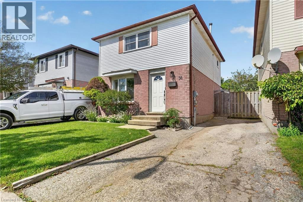 38 Meadow Woods Crescent, Kitchener, ON, N2N 1S5