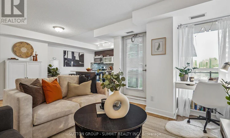 1012-100 Western Battery Road