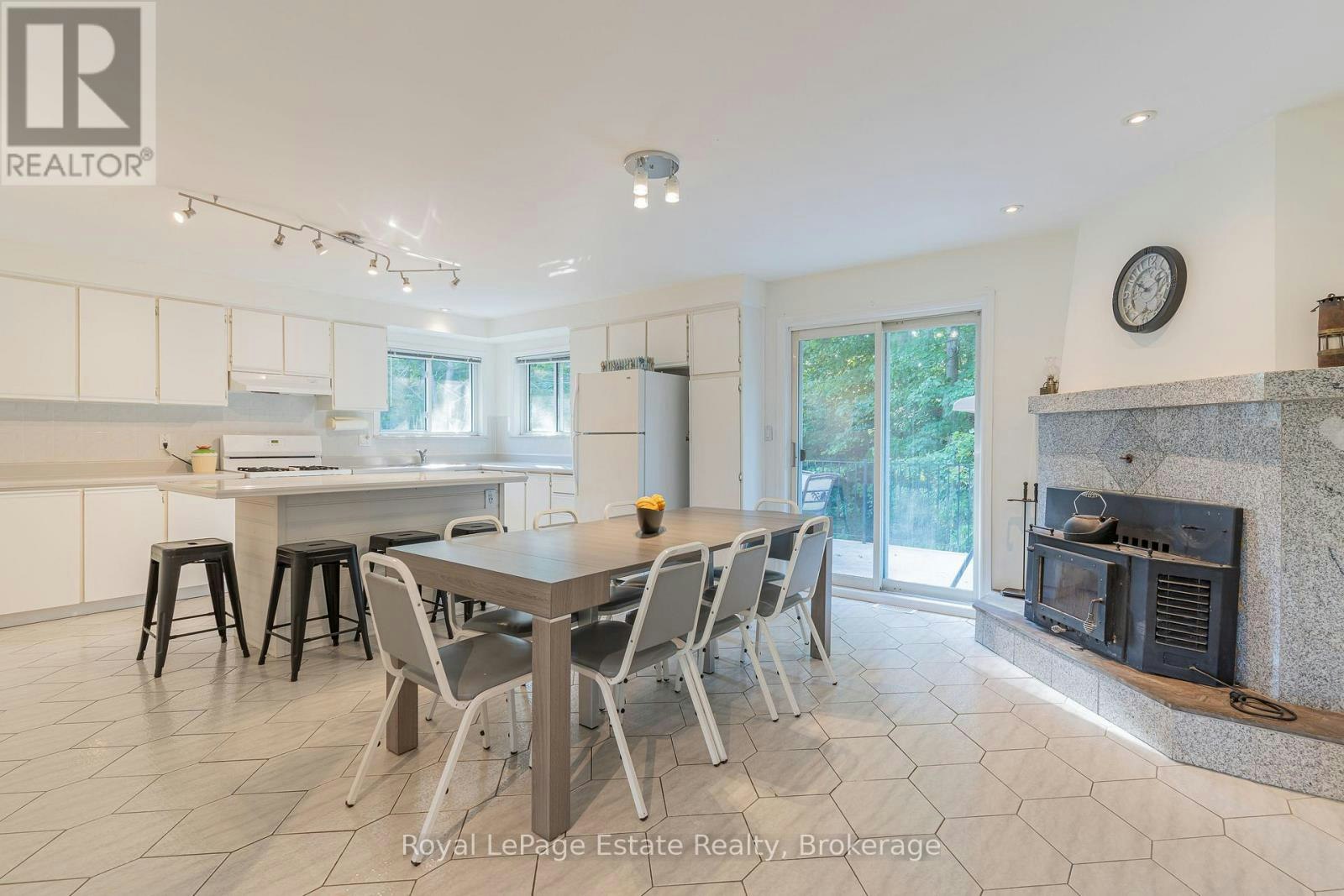 632 Bannister Drive, South Bruce Peninsula, ON, N0H 2G0 - 9