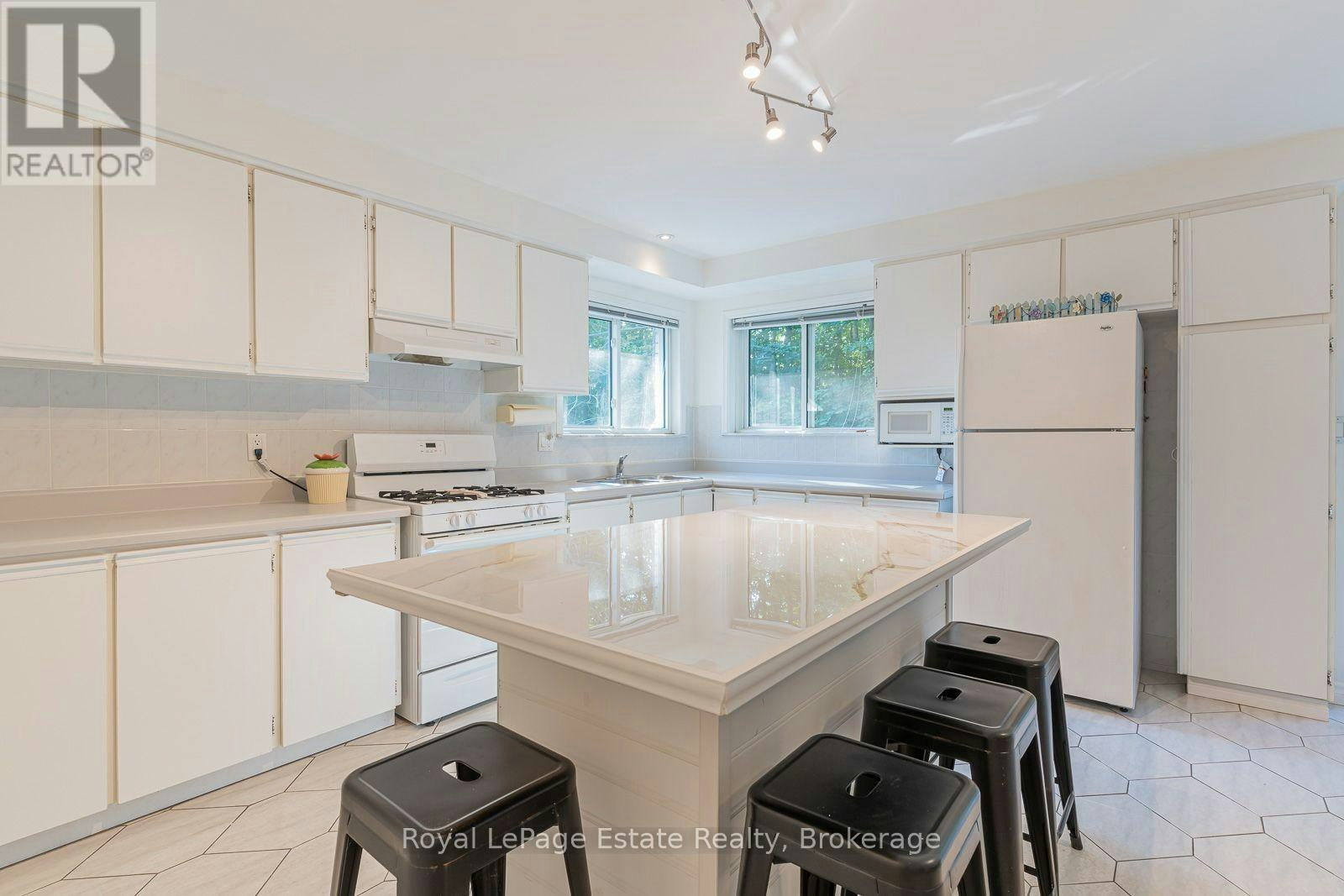 632 Bannister Drive, South Bruce Peninsula, ON, N0H 2G0 - 6