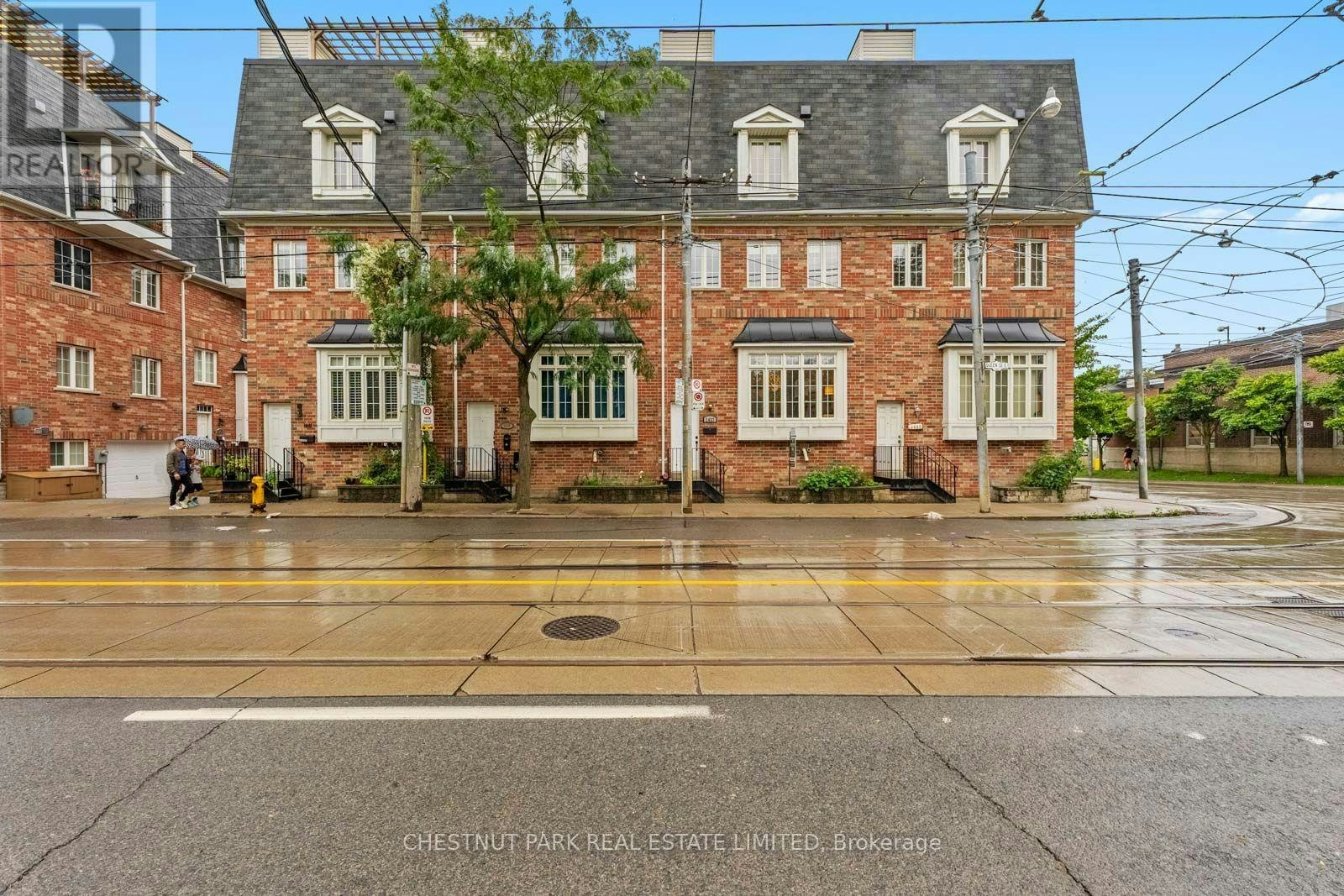 1437 Queen Street E, Toronto, ON, M4L 1E2