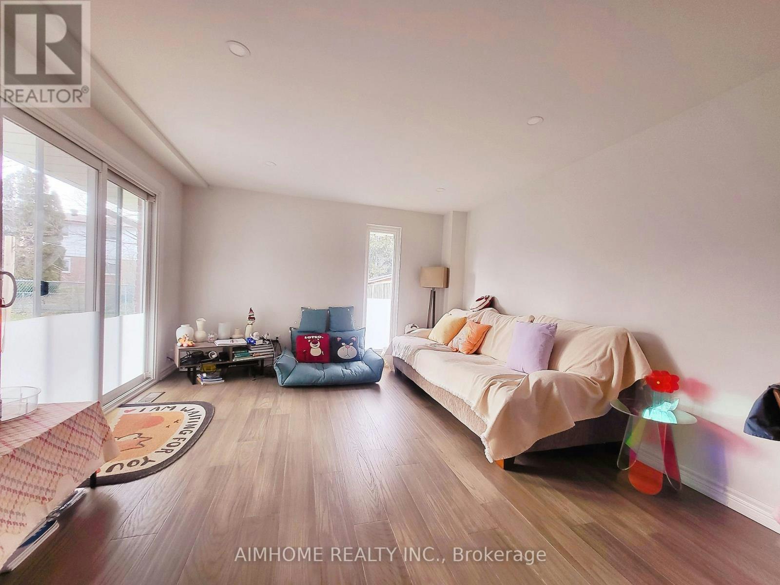 46 Ardgowan Crescent, Toronto, ON, M1V 1B3 - 3