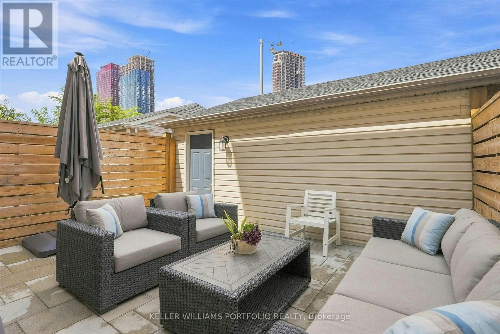 80 Crossovers Street, Toronto, ON, M4E 3X4 - 49