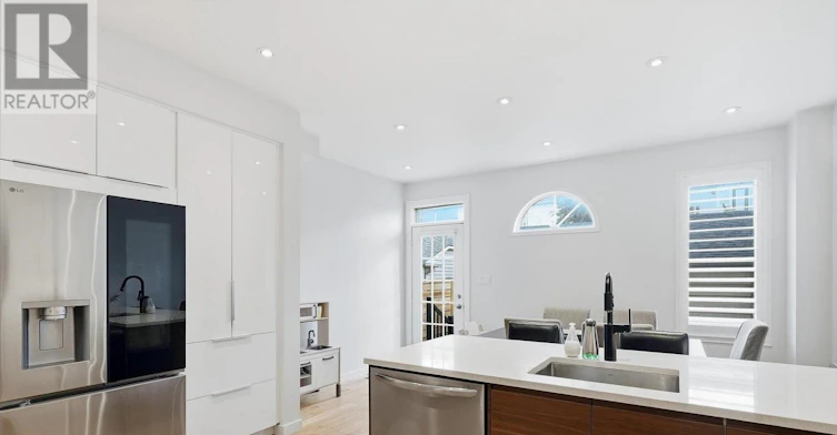80 Crossovers Street, Toronto, ON, M4E 3X4 - 16