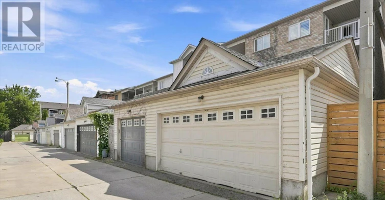 80 Crossovers Street, Toronto, ON, M4E 3X4 - 50