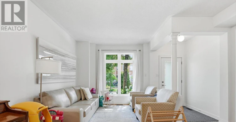 80 Crossovers Street, Toronto, ON, M4E 3X4 - 9