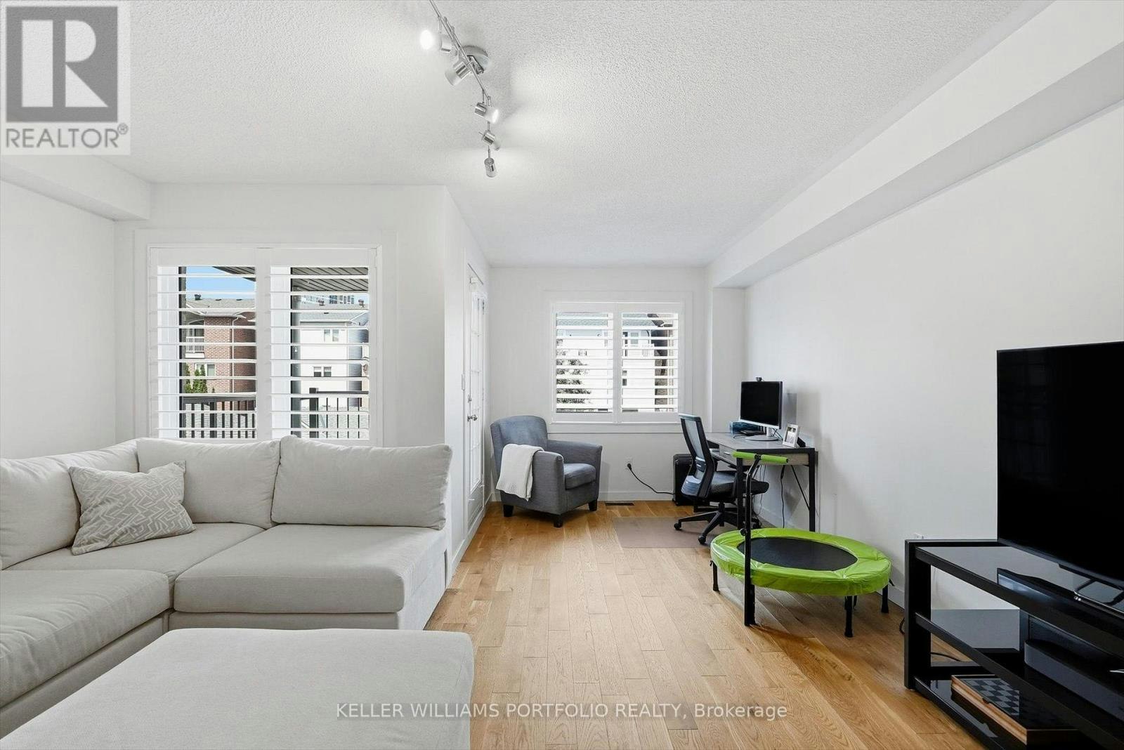 80 Crossovers Street, Toronto, ON, M4E 3X4 - 12