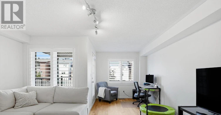 80 Crossovers Street, Toronto, ON, M4E 3X4 - 12