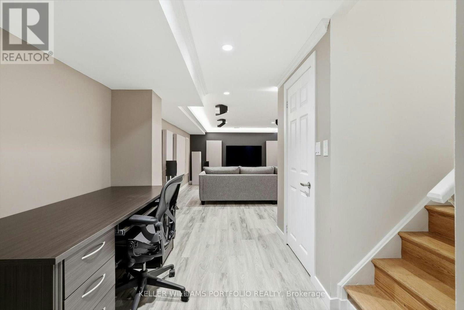 80 Crossovers Street, Toronto, ON, M4E 3X4 - 37