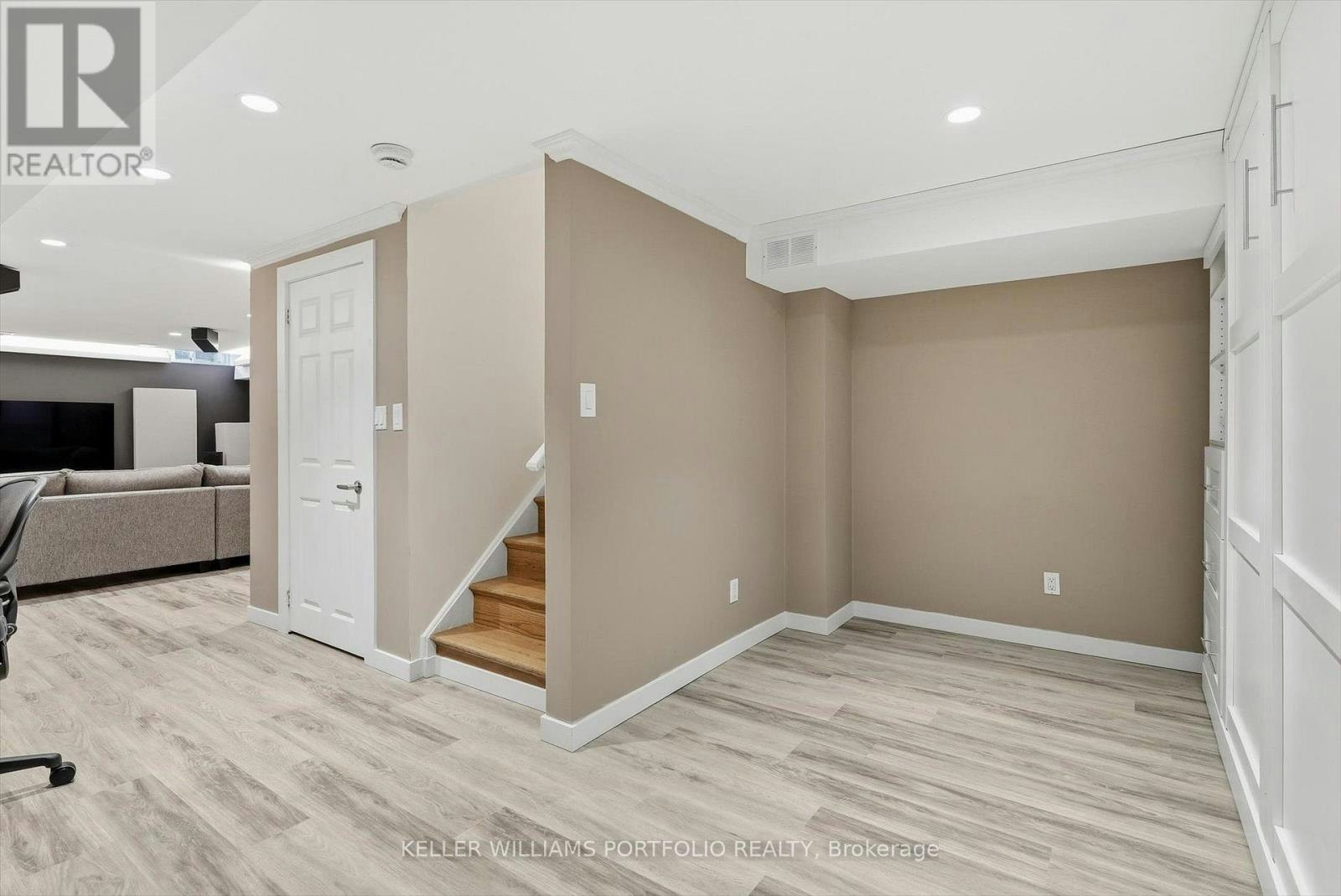 80 Crossovers Street, Toronto, ON, M4E 3X4 - 38