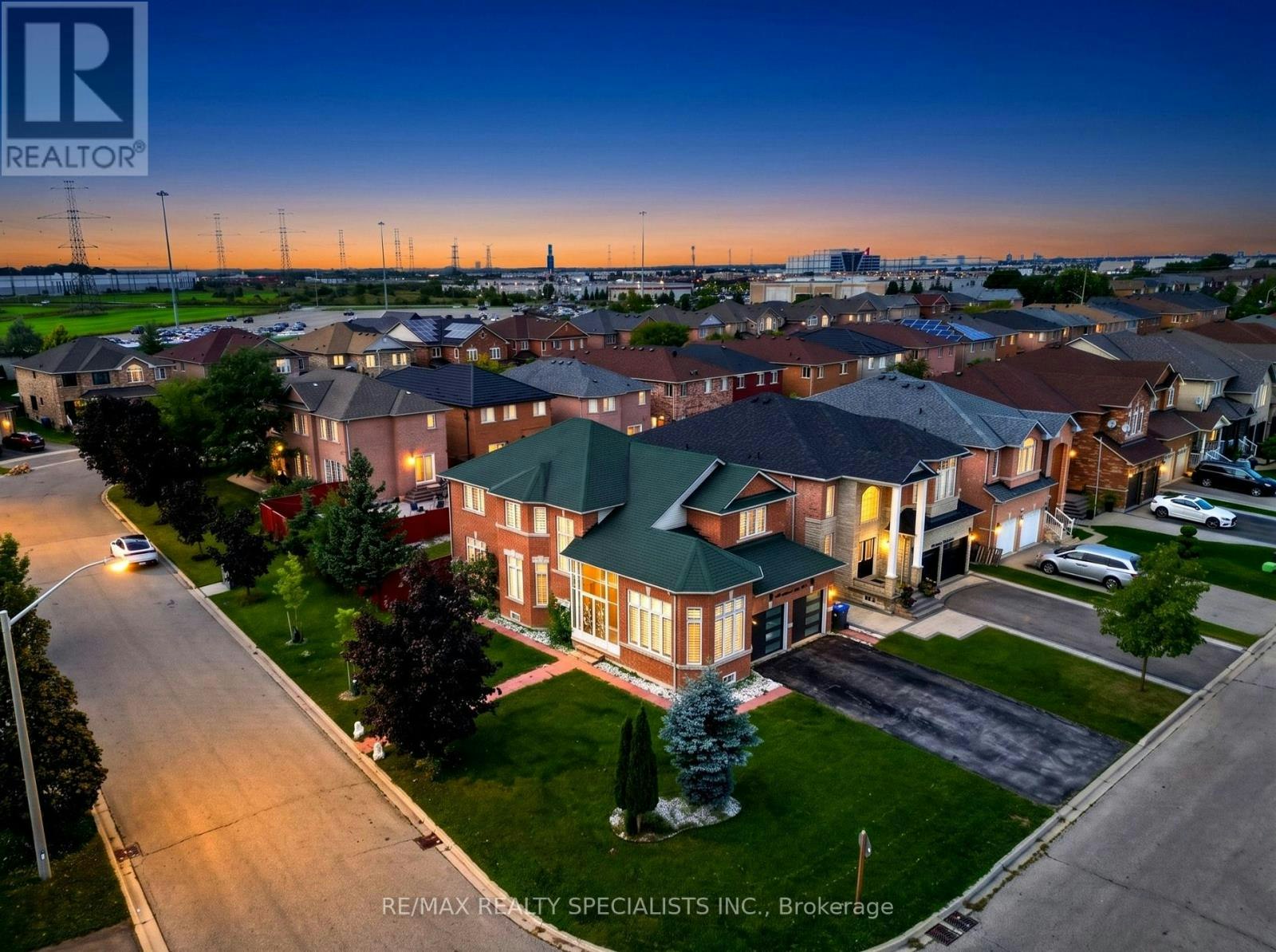 3463 Crimson King Circle, Mississauga, ON, L5N 8M9