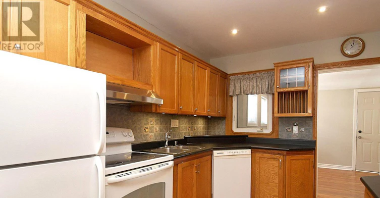 37 Seventeenth Street, Toronto, ON, M8V 3K2 - 13