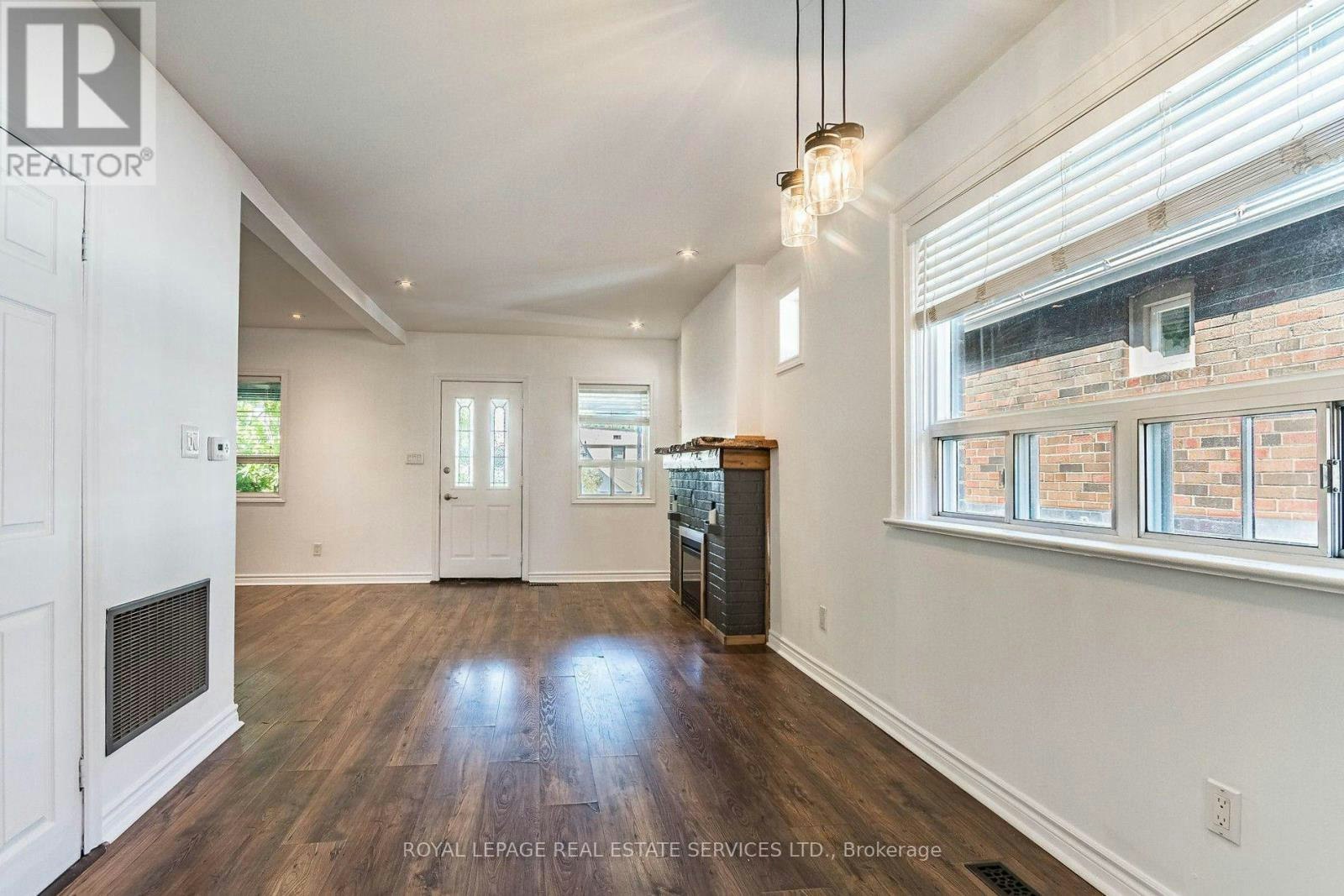 37 Seventeenth Street, Toronto, ON, M8V 3K2 - 22