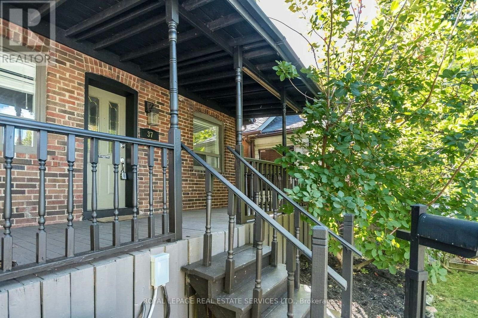 37 Seventeenth Street, Toronto, ON, M8V 3K2 - 5