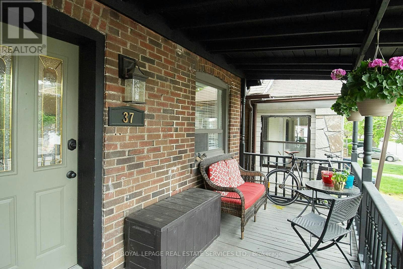37 Seventeenth Street, Toronto, ON, M8V 3K2 - 5