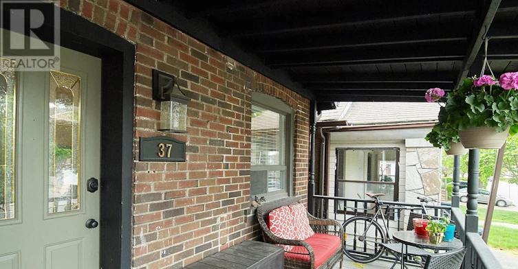 37 Seventeenth Street, Toronto, ON, M8V 3K2 - 5