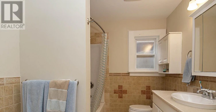 37 Seventeenth Street, Toronto, ON, M8V 3K2 - 16