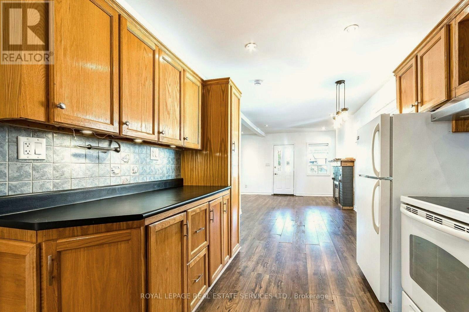37 Seventeenth Street, Toronto, ON, M8V 3K2 - 20