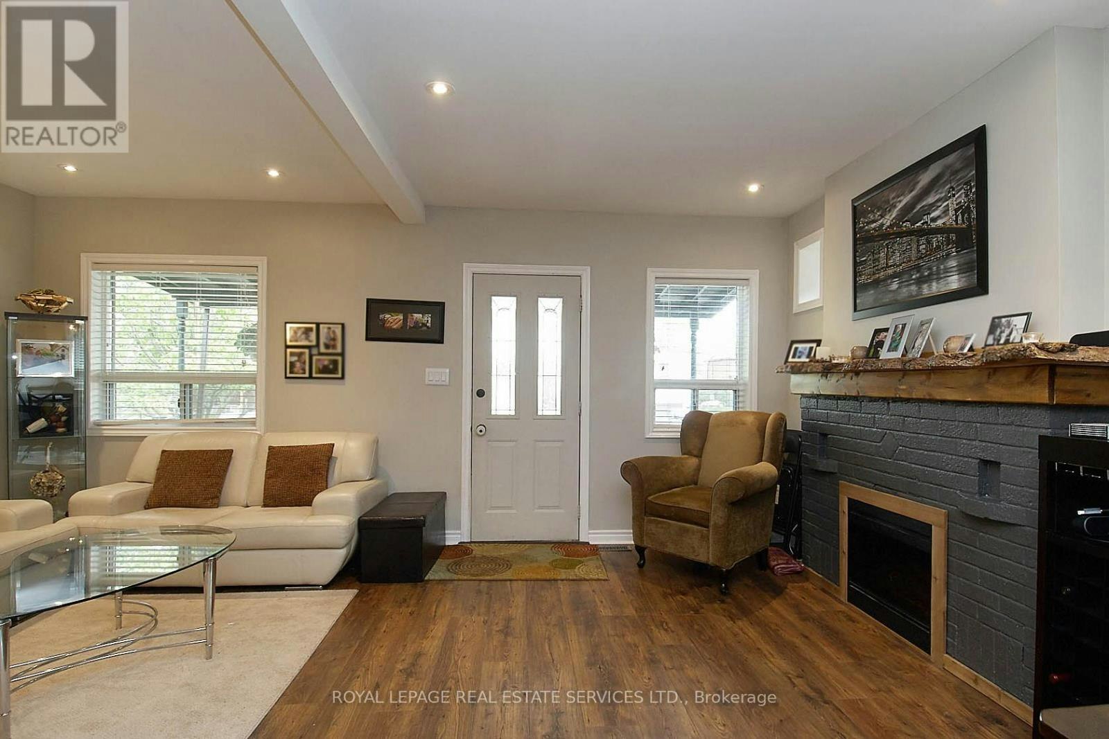 37 Seventeenth Street, Toronto, ON, M8V 3K2 - 8