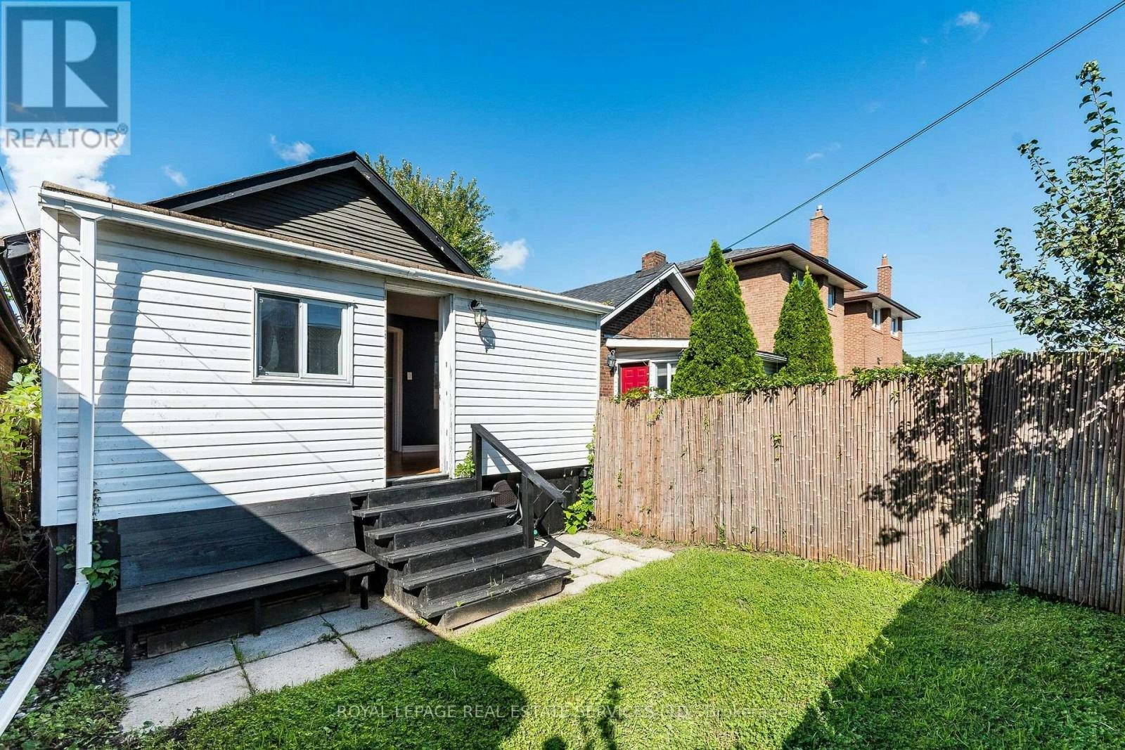 37 Seventeenth Street, Toronto, ON, M8V 3K2 - 44