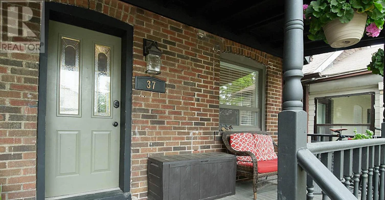 37 Seventeenth Street, Toronto, ON, M8V 3K2 - 4