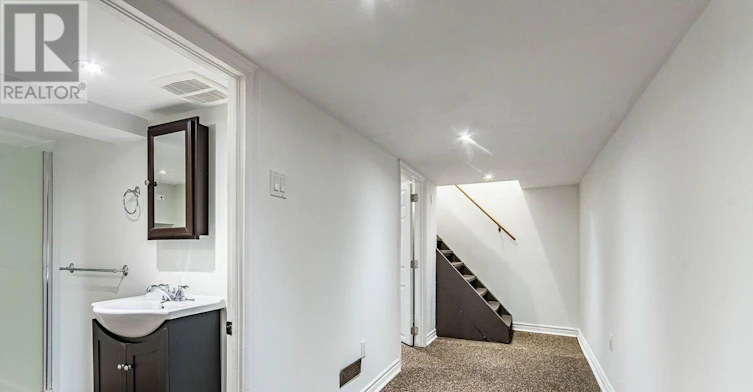 37 Seventeenth Street, Toronto, ON, M8V 3K2 - 40