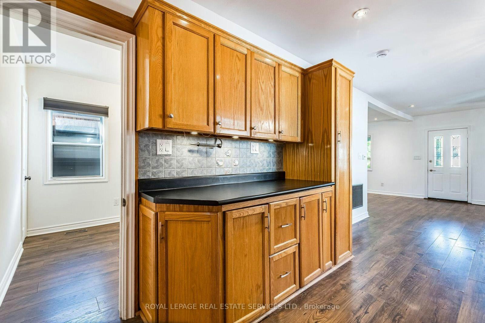 37 Seventeenth Street, Toronto, ON, M8V 3K2 - 19