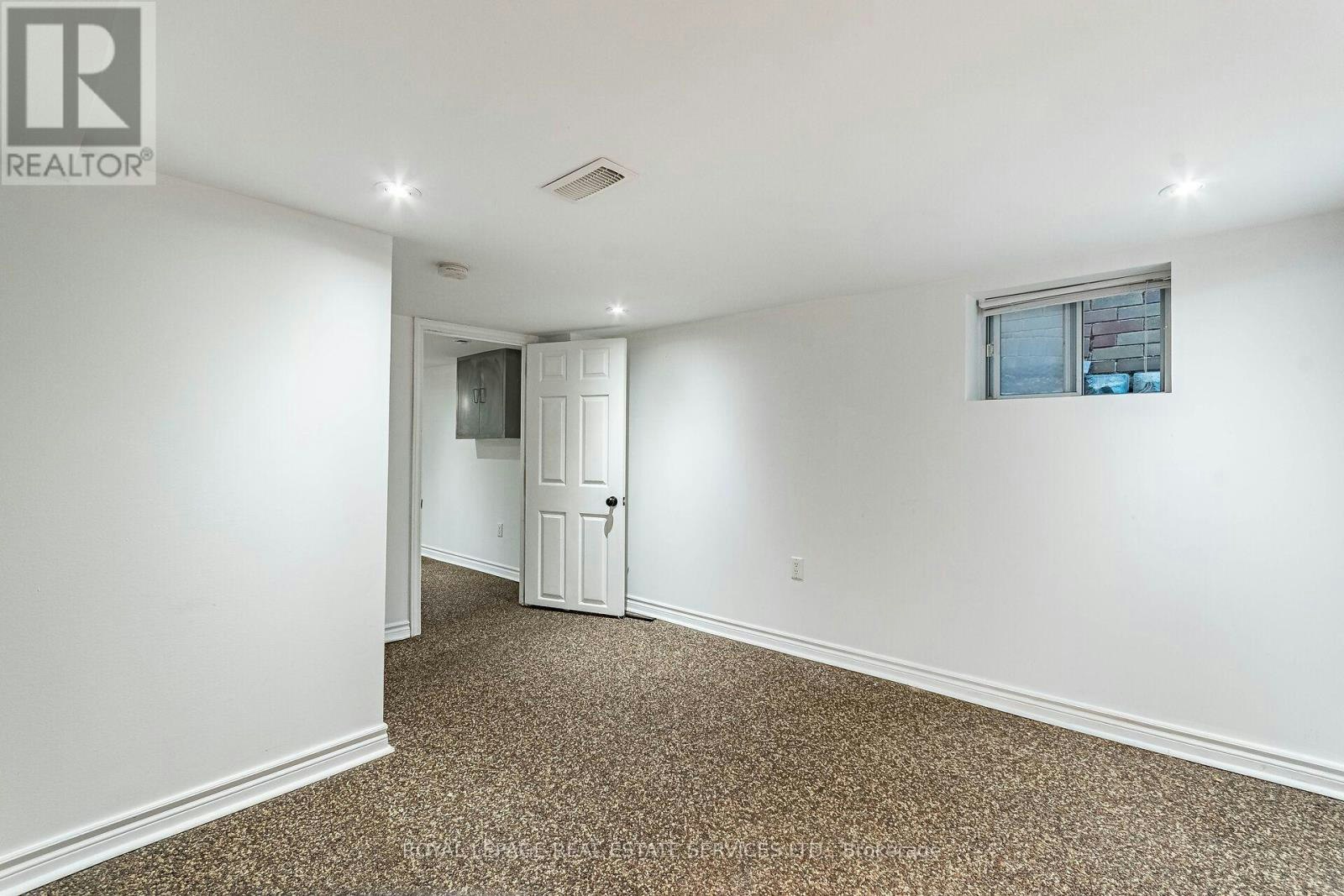37 Seventeenth Street, Toronto, ON, M8V 3K2 - 39