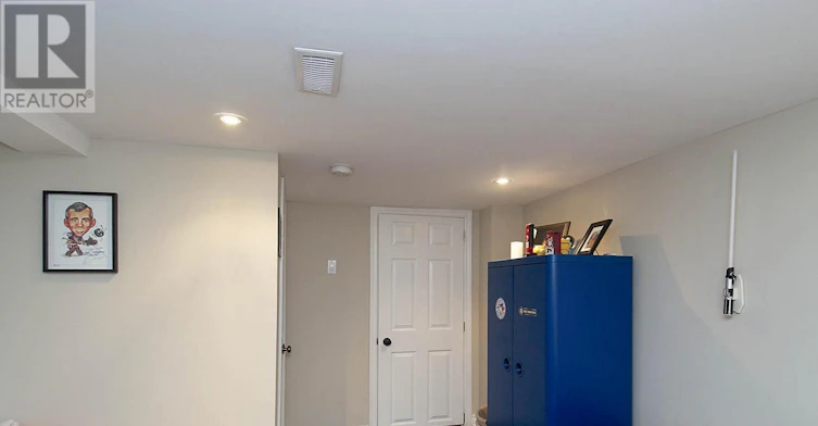 37 Seventeenth Street, Toronto, ON, M8V 3K2 - 27