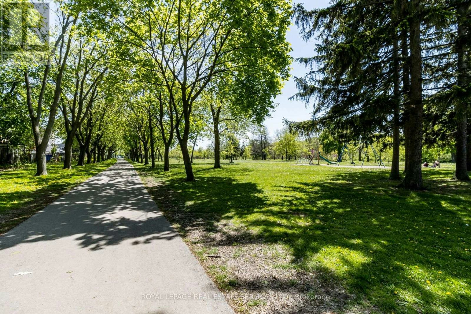 37 Seventeenth Street, Toronto, ON, M8V 3K2 - 48