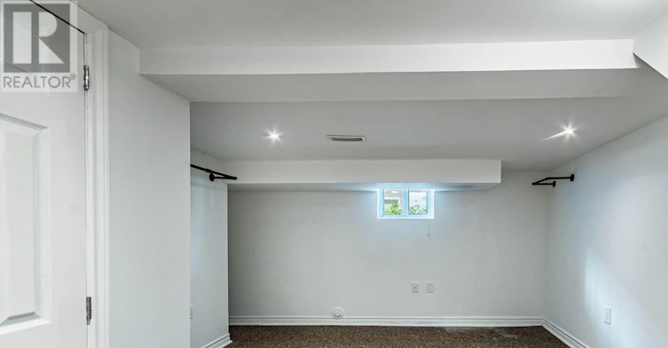 37 Seventeenth Street, Toronto, ON, M8V 3K2 - 35
