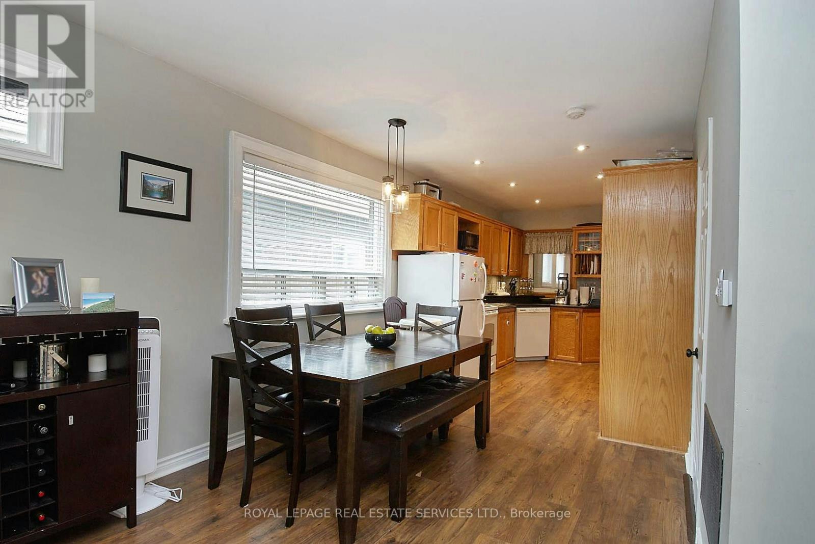 37 Seventeenth Street, Toronto, ON, M8V 3K2 - 11