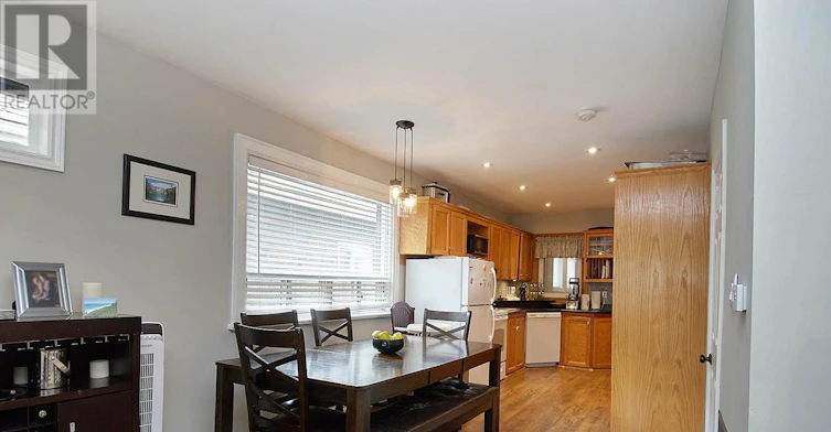 37 Seventeenth Street, Toronto, ON, M8V 3K2 - 11