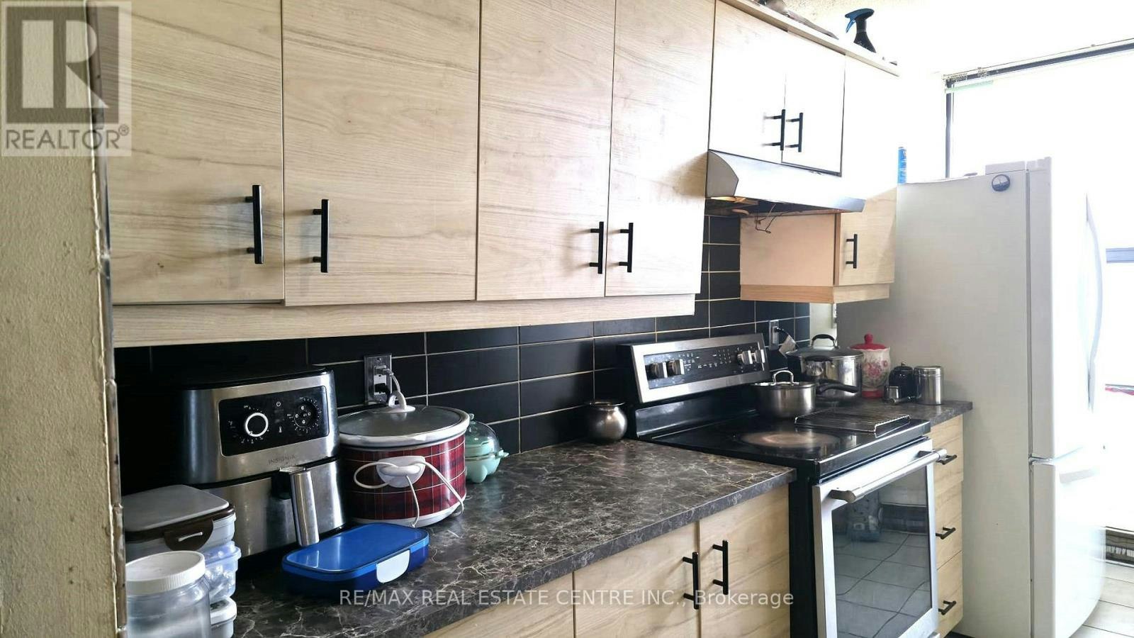 1202-17 Knightsbridge Road, Brampton, ON, L6T 3X9 - 9