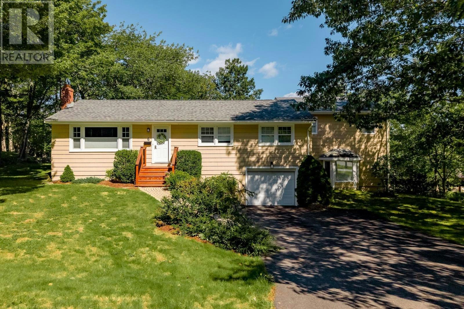 6 Glenn Drive, Halifax, NS, B3M 2B9