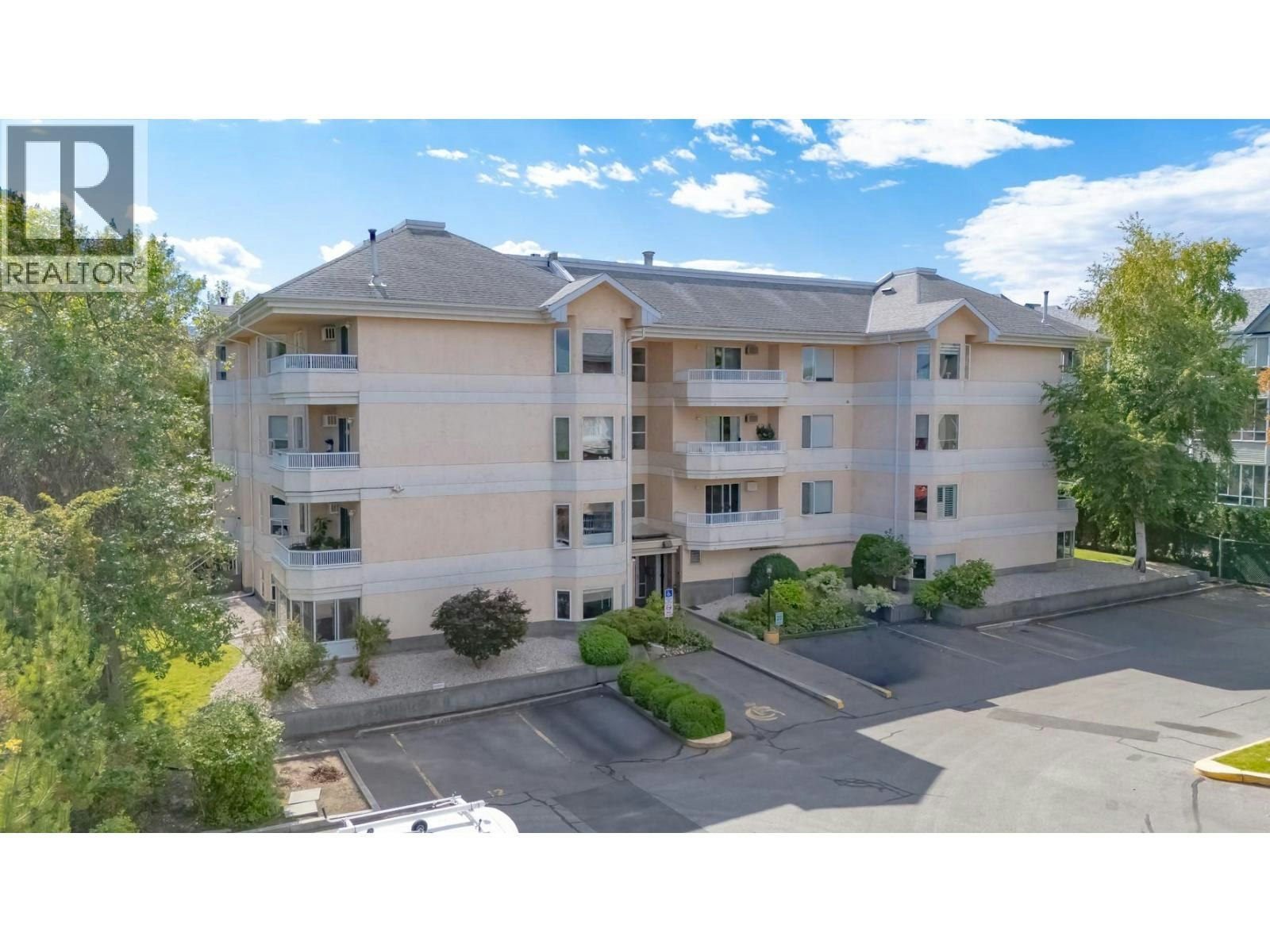 302-987 Klo Road, Kelowna, BC, V1Y 9L2