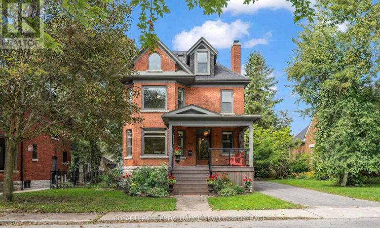 32 Kensington Avenue