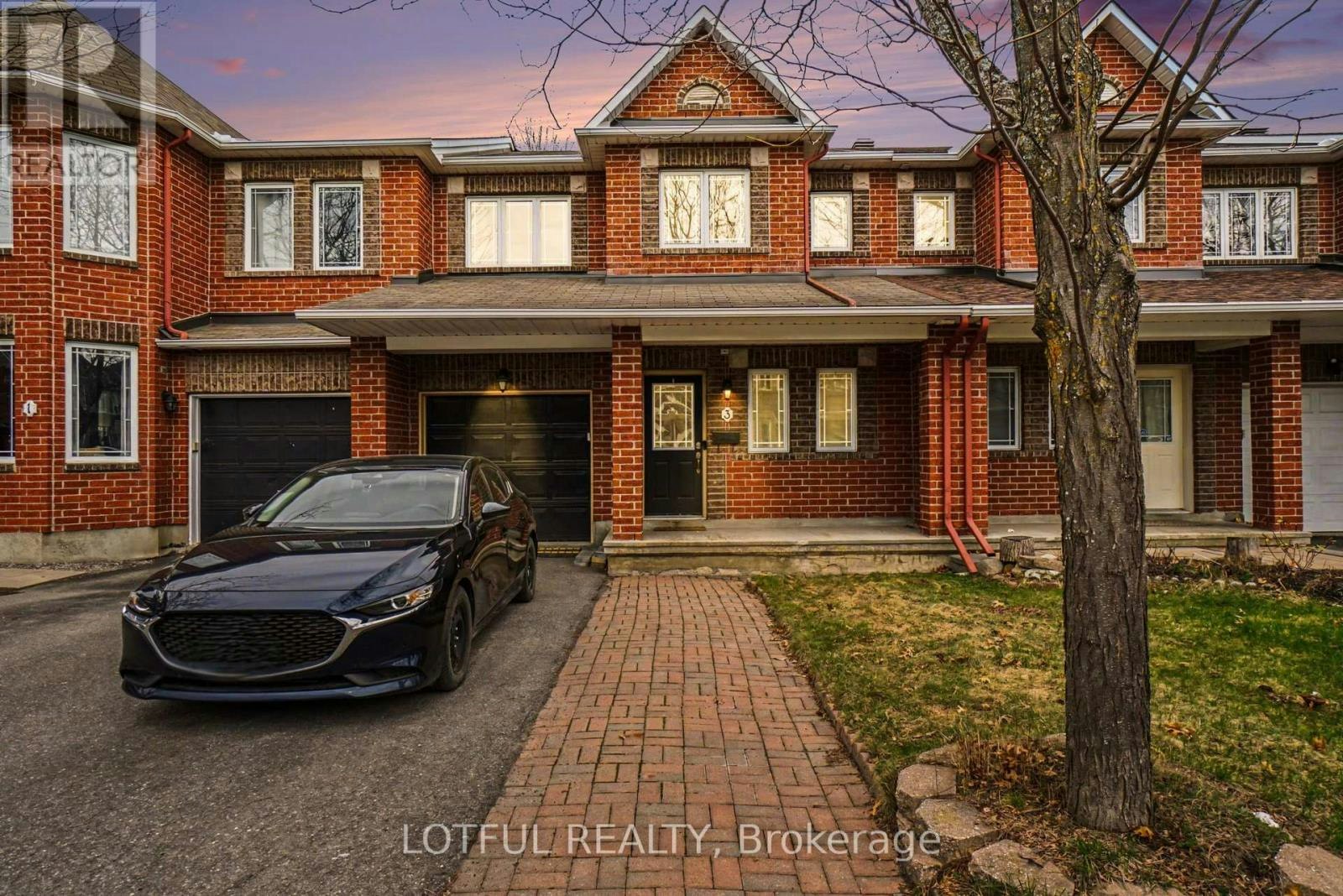 3 Collington Street, Ottawa, ON, K2G 6X5