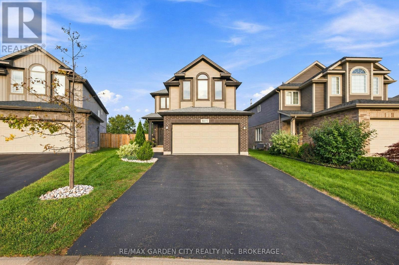8377 Jeffrey Court, Niagara Falls, ON, L2H 0M9