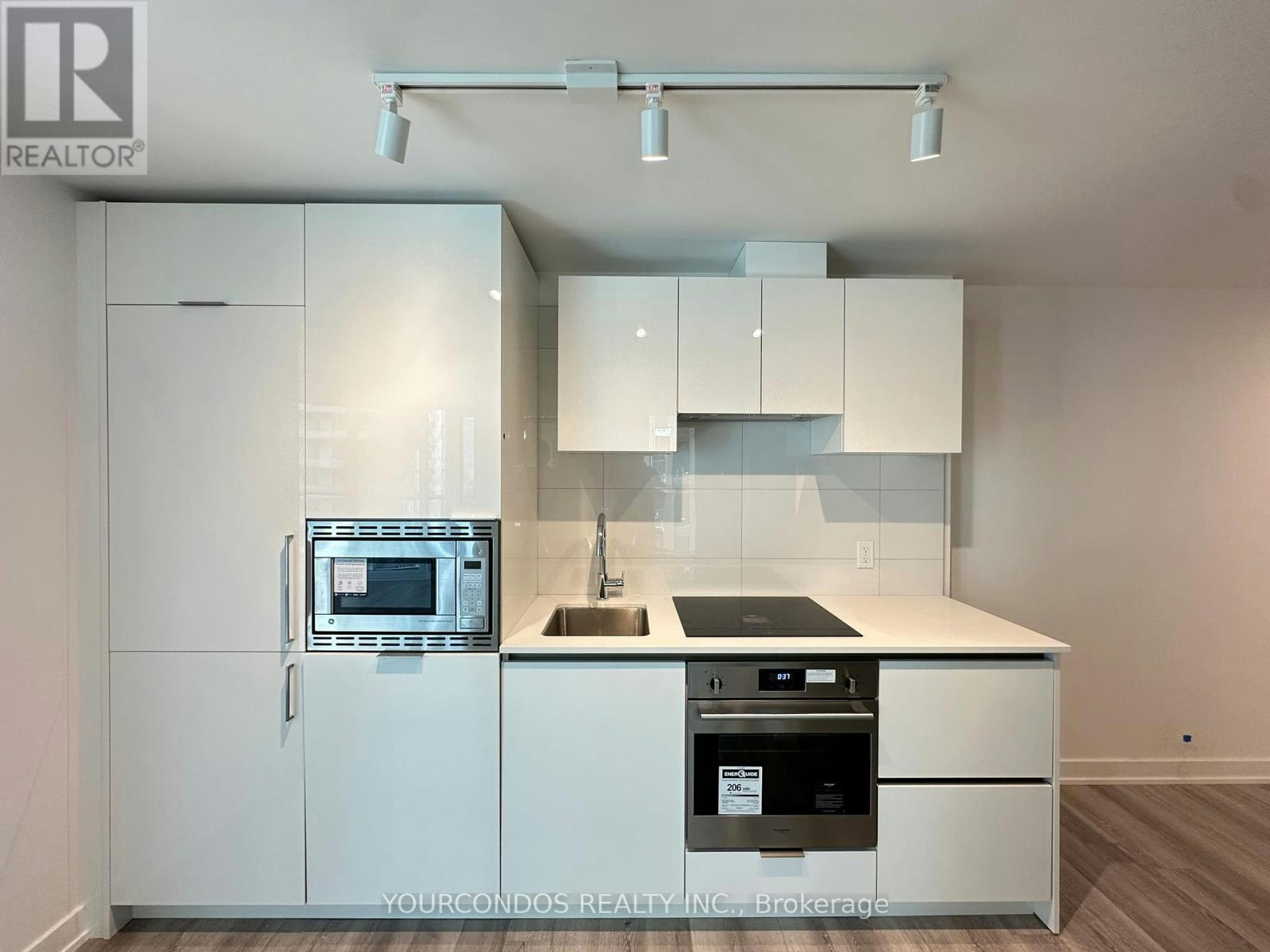 1728-230 Simcoe Street, Toronto, ON, M5T 0G7 - 3
