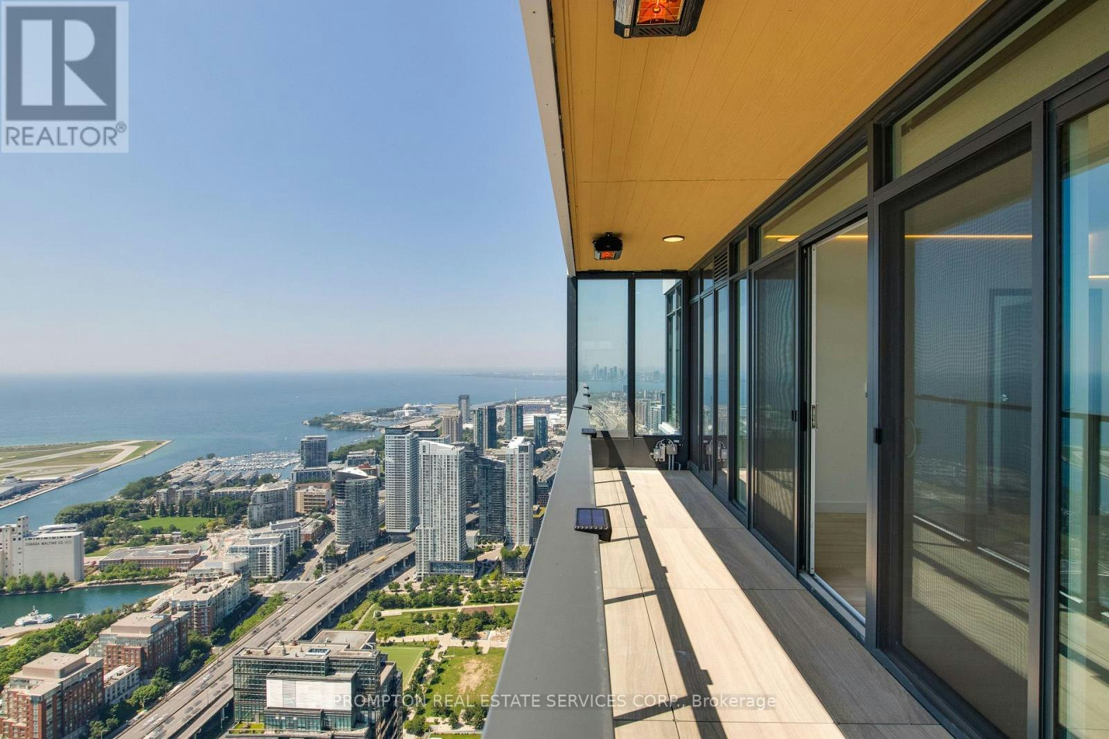 7008-3 Concord Cityplace Way, Toronto, ON, M5V 0X4