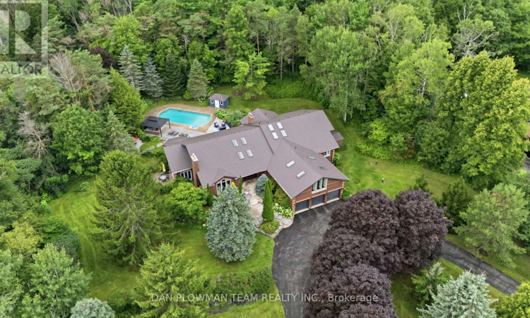 64 Woodbridge Circle