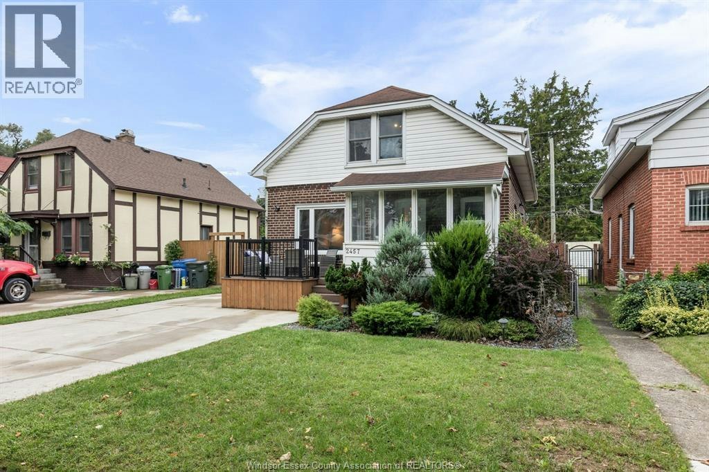 2457 Turner, Windsor, ON, N8W 3K9