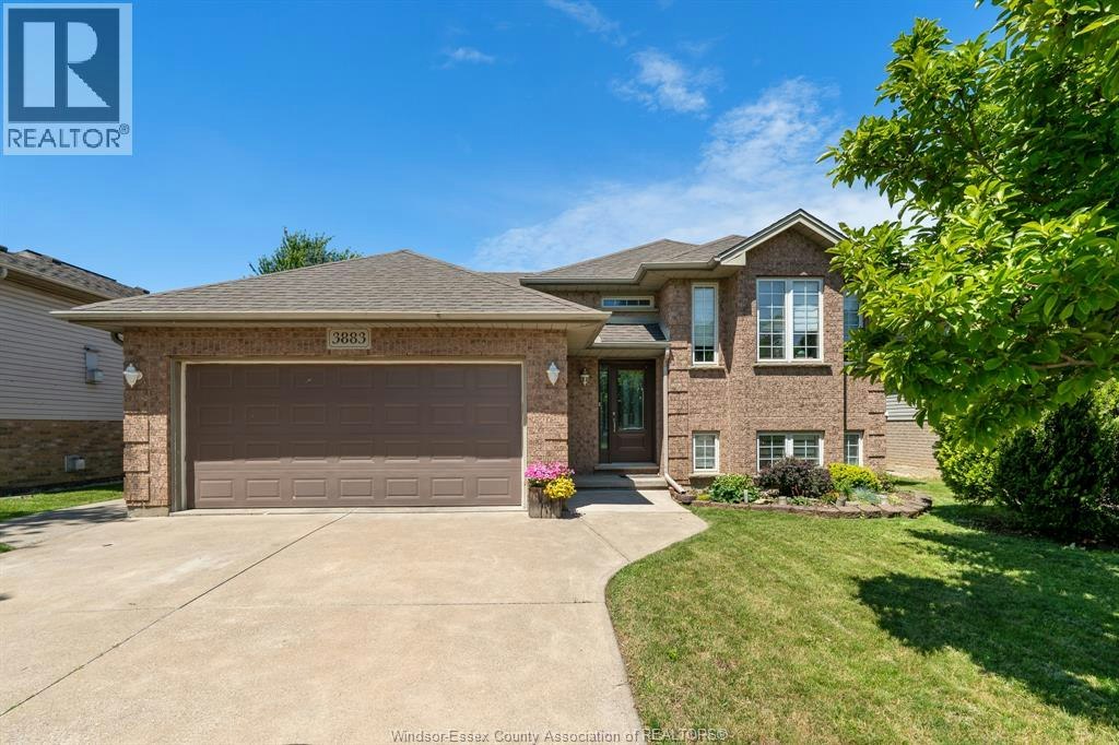 3883 Aristotle Crescent, Windsor, ON, N9G 2N9