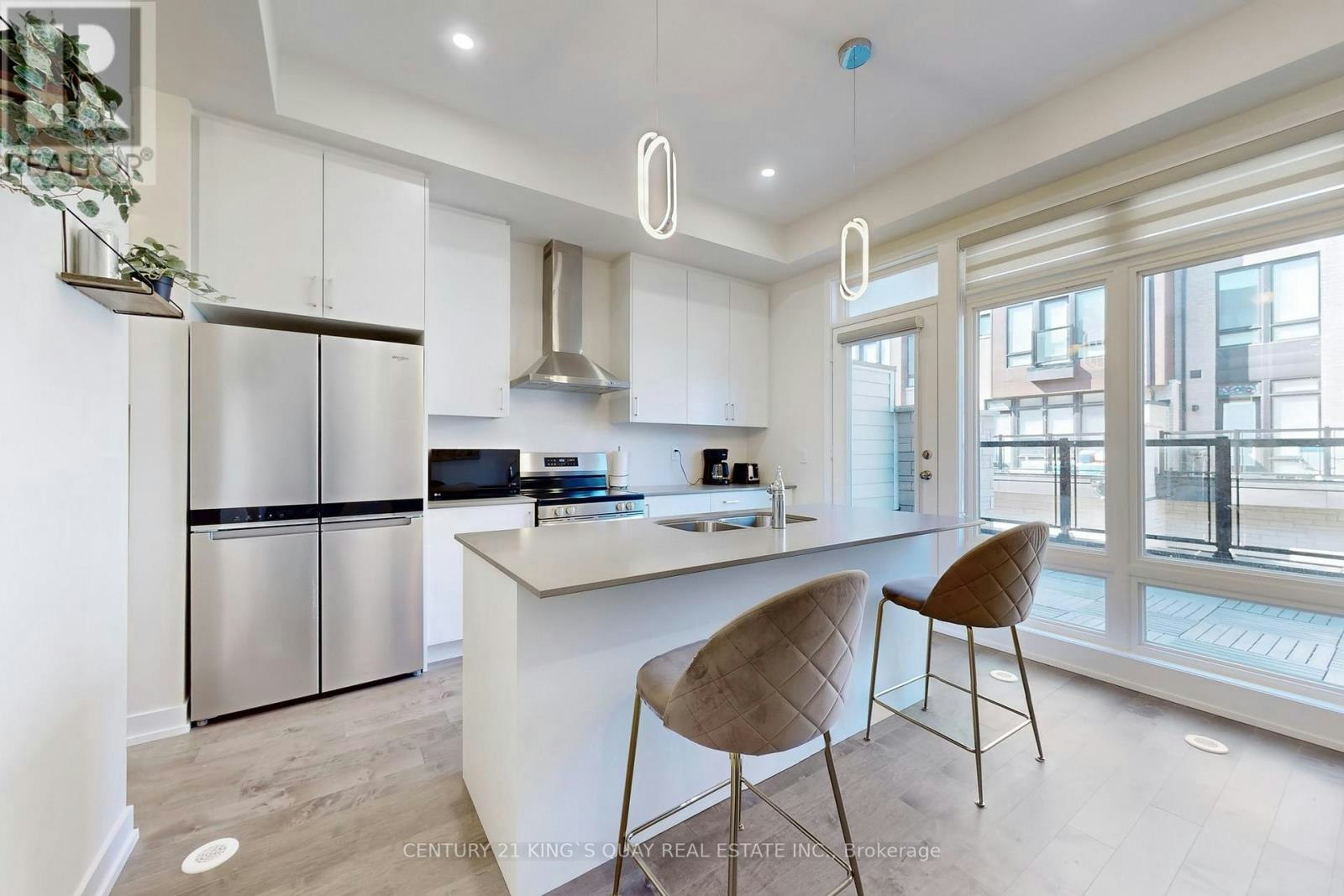 16 Credit Lane, Richmond Hill, ON, L4E 1G9 - 8