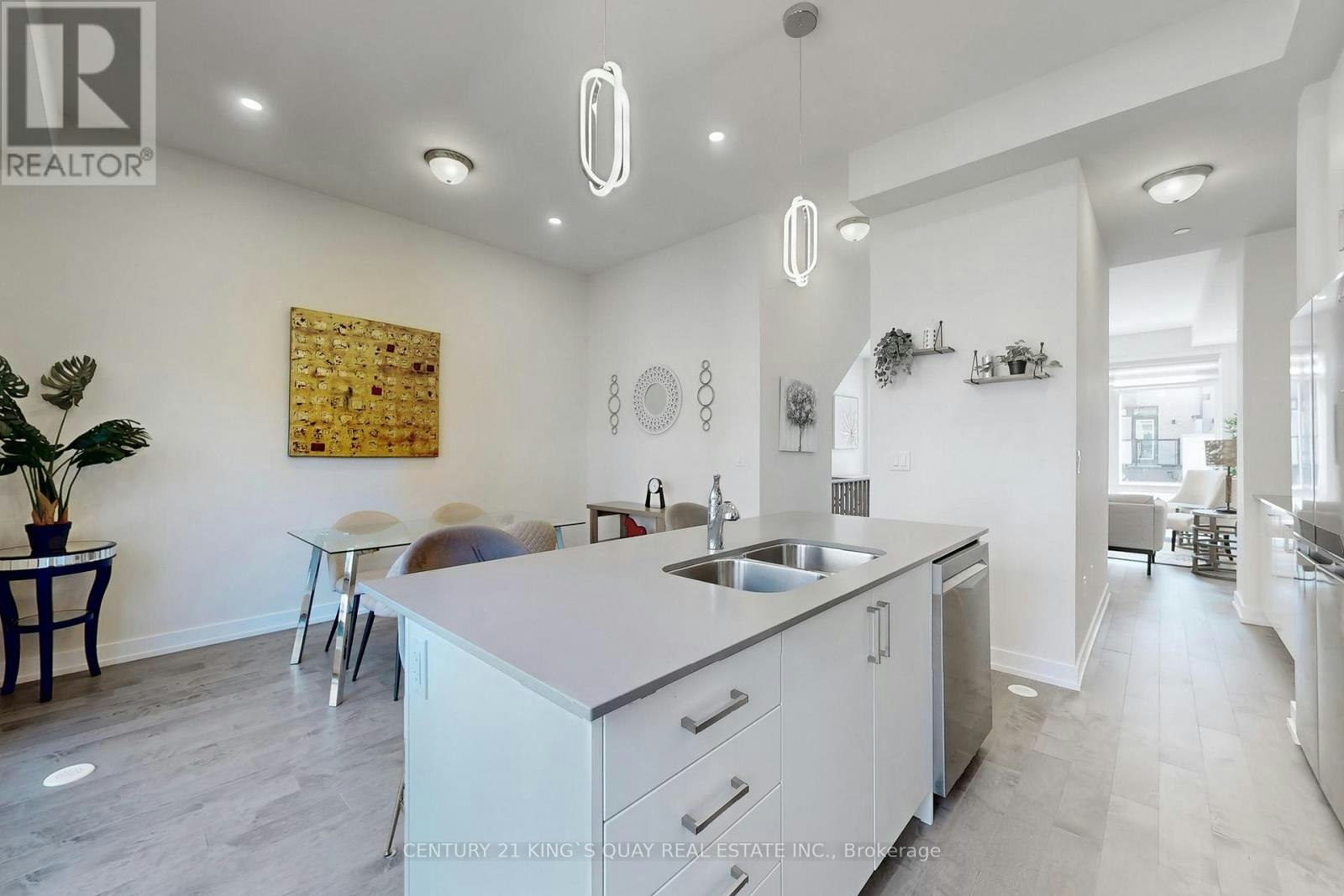 16 Credit Lane, Richmond Hill, ON, L4E 1G9 - 10