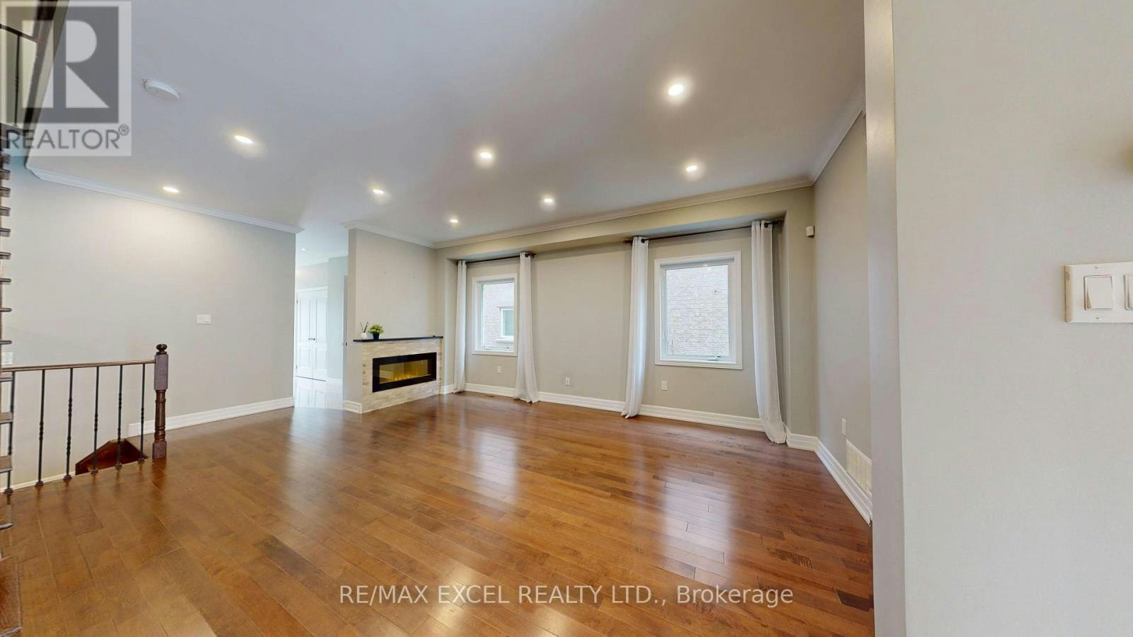 61 Landwood Avenue, Vaughan, ON, L4J 0B9 - 6