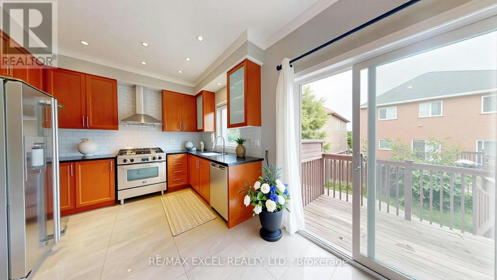 61 Landwood Avenue, Vaughan, ON, L4J 0B9 - 12