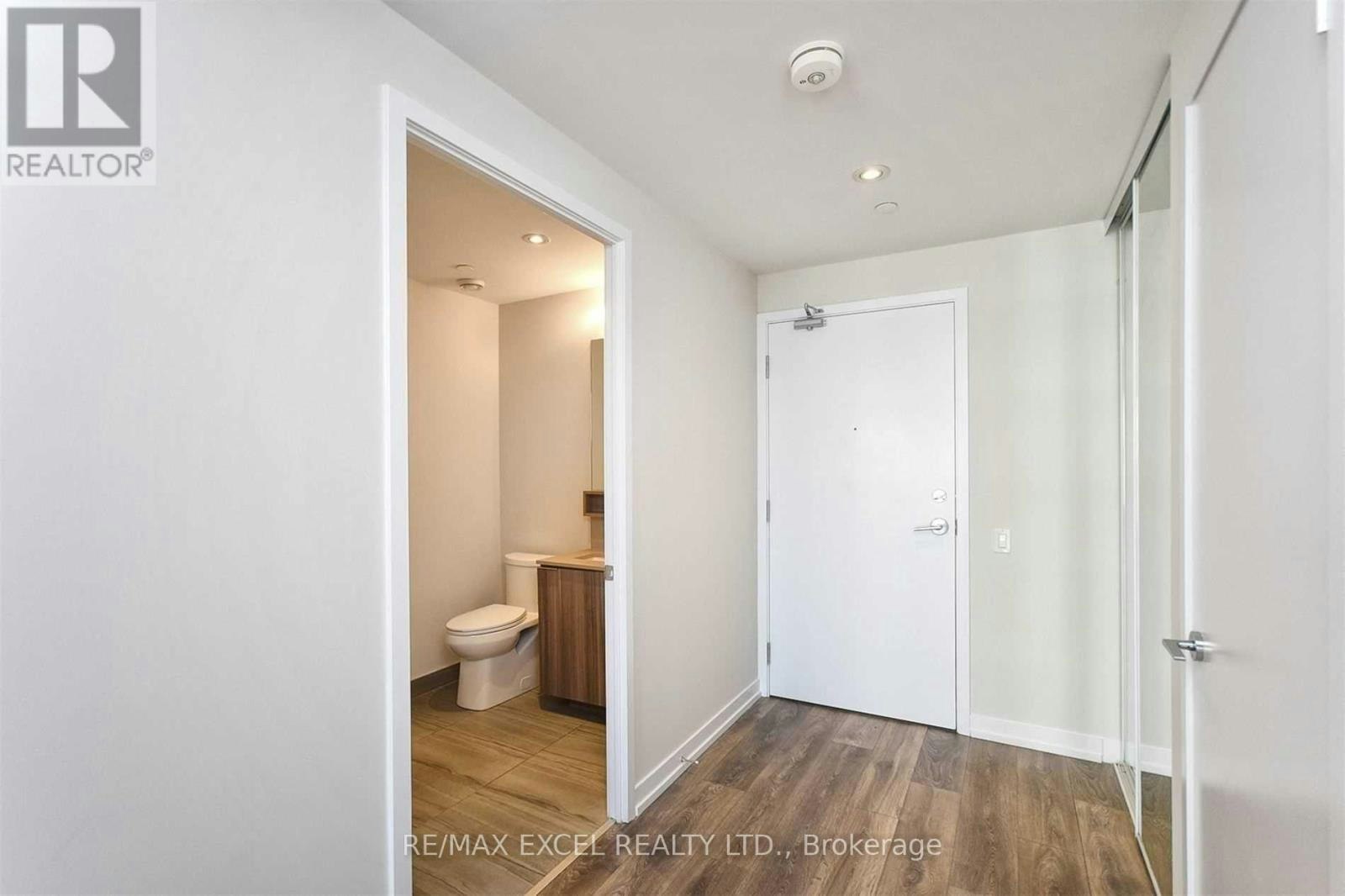 1701-5 Buttermill Avenue, Vaughan, ON, L4K 0J5 - 2
