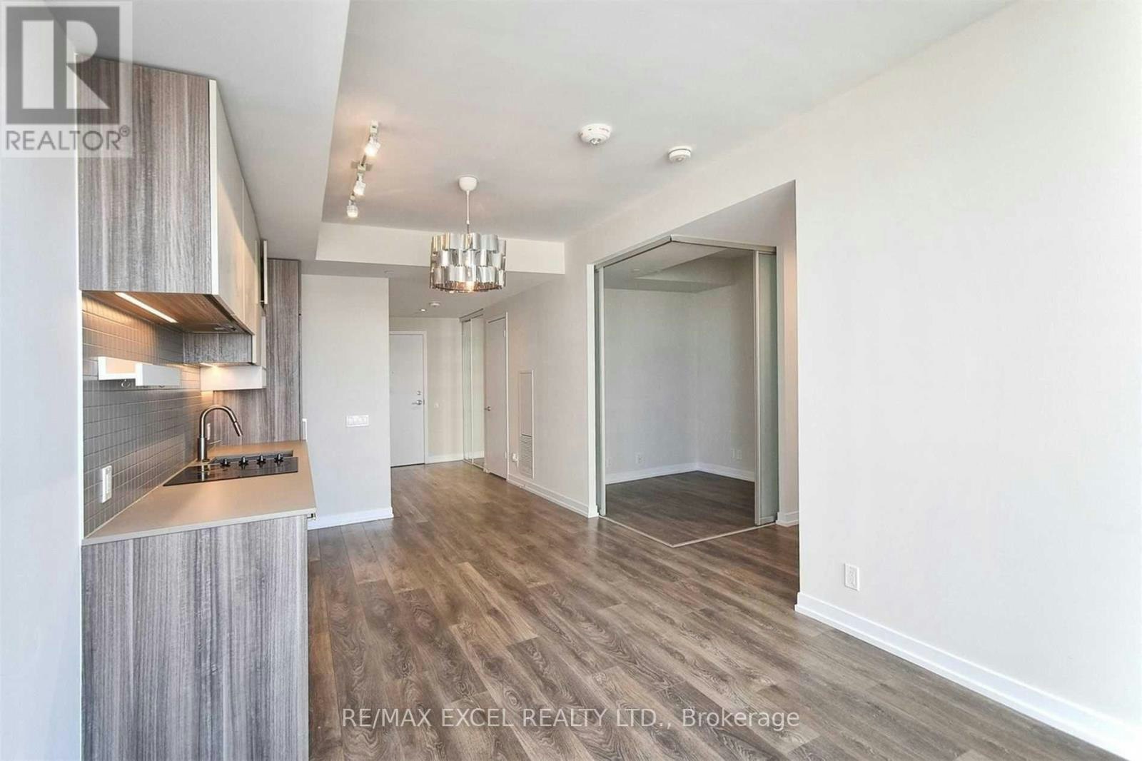 1701-5 Buttermill Avenue, Vaughan, ON, L4K 0J5 - 7